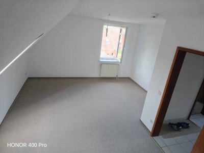 2-Zi-Dachgeschosswohnung  in Büdelsdorf, jetzt beziehen in September Miete zahlen!