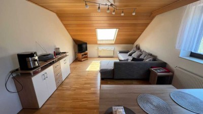 Schöne 4-Zimmer-Dachgeschosswohnung in Weigendorf