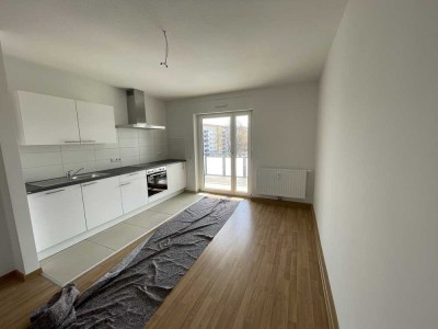 2 Zimmer, Kochnische, Bad inkl. Balkon in ruhiger Lage