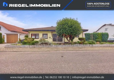 Sie hier? Wir auch! Attraktiver Bungalow – Wohnen auf einer Ebene und 700,00 m² Grundstücksgröße