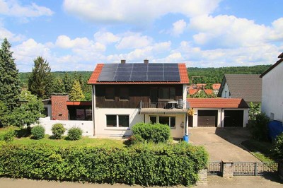 Schönes freistehendes Einfamilienhaus mit großem Garten in Südlage in Ötisheim
