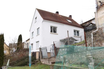 Schönes Wohnhaus in Biebertal mit großen Grundstück und Doppelgarage