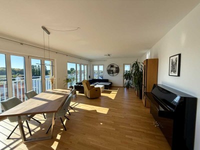 Traumhafte Dachterrassenwohnung mit Alpenblick und 123 qm WFL, 2,70m Raumhöhe