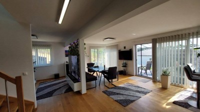 Neues Eigenheim mit traumhafter Aussicht und neuer Photovoltaikanlage!