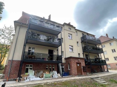 hochwertig ausgestattet, sensationell große 4-Raum-Wohnung mit Balkon  mit Blick auf den Tierpark