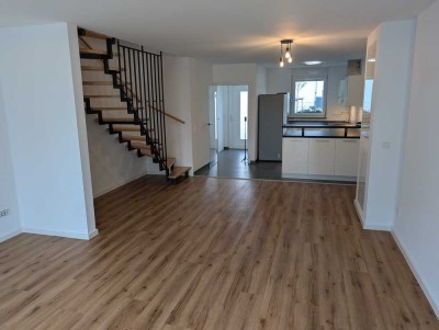 , ready to move in. 2 miles from Clay. Modern, high quality terraced house with kitchen,