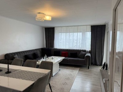 *HEIZEN SIE MIT FERNWÄRME STATT GAS! 4 ZKB mit Balkon*