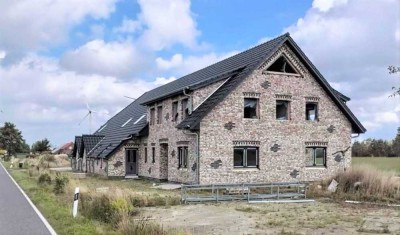 ZWANGSVERSTEIGERUNG!
Mehrparteienhaus mit insgesamt 7 WE im Rohbauzustand in Ostochtersum!