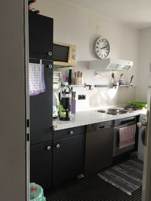 Helle 2,5-Zimmer Wohnung im 10. OG mit Balkon in Mundenheim