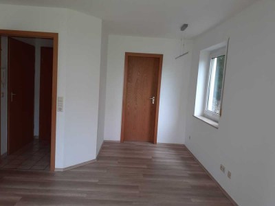 Schöne 1-Raum-Untergeschosswohnung mit Terasse und Garten in Ravensburg Süd