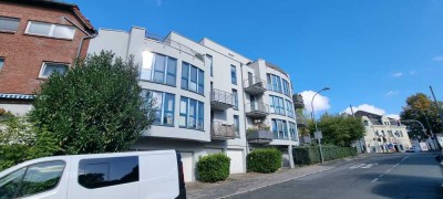Helle Maisonette-Wohnung mit 3 Balkonen, großer Terrasse & moderner Küche in Bochum-Linden