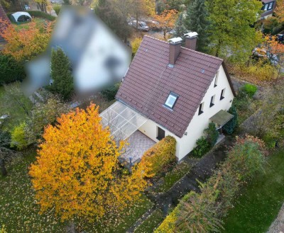 Teilsaniertes Siedlungshaus mit großem, sonnigen Garten