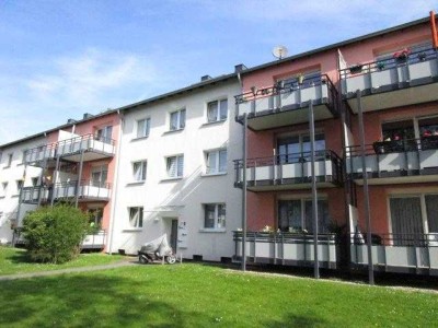 Renovierte 3 Zimmer Wohnung mit Sonnenbalkon in ruhiger Lage