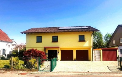 **Familientraum in Babstadt - Großzügiges Zweifamilienhaus mit Garten, Terrasse und Doppelgarage**
