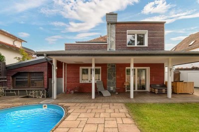 Charmantes Einfamilienhaus mit Gartenoase und stilvollem Ambiente
