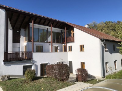 geräumiges Architektenhaus mit Seeblick und Ruhelage