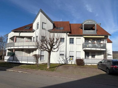 sonnige 3,5 Zimmer Wohnung mit Loggia