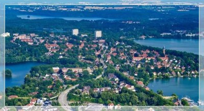 Wohnen - wo Andere Urlaub machen! Gemütl. 2 ½ Zim.-Wohnung in 24306 Plön mit herrl. Seeblick