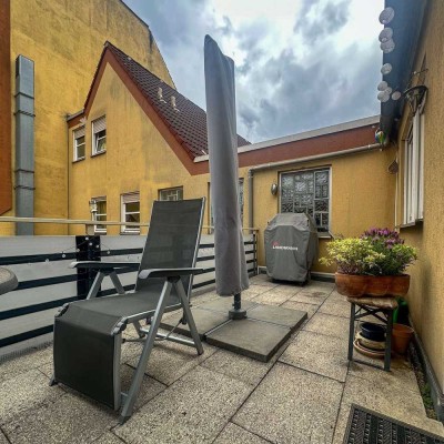 Balkonwohnung in der Stadt!