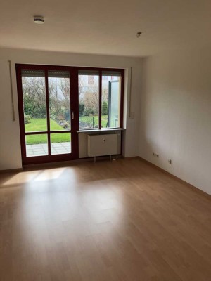 Charmante 2-Zimmer und Hobbyraum mit Garten