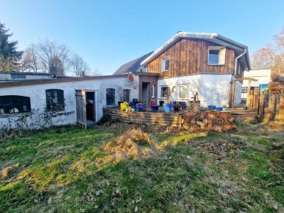 Kleines Wohnhaus mit 317 m² großem Grundstück in Tellingstedt