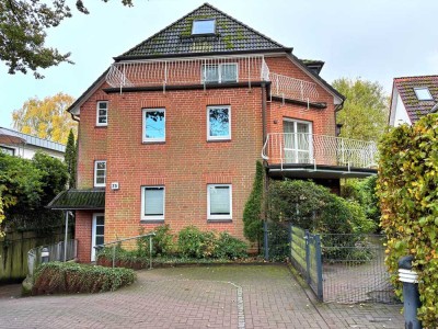 Volksdorf: 2-Zi. mit Balkon, Fahrstuhl u. TG-Stellplatz