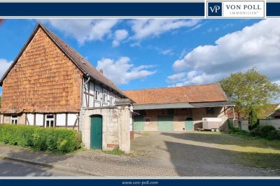 Resthof mit Bauernhaus zu Wohnzwecken und großzügiger Scheune