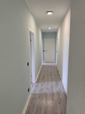 Helle 3-Zimmer Altbauwohnung im 3. OG in Velbert-Langenberg