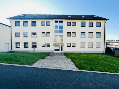 Helle 4 Zimmer Wohnung mit Balkon