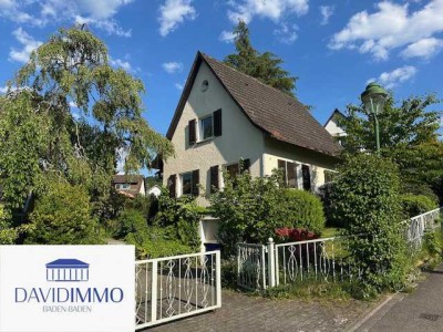 Baden-Baden Oberbeuern; Einfamilienhaus mit Garten, sonniger Terrassen und Garage in ruhiger Lage
