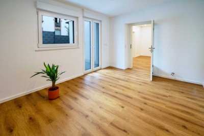 Saniertes & großes Haus mit Garten & Stellplätzen ab sofort zu vermieten