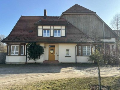 Historisch anmutendes Wohn- und Gasthaus direkt am Müritz-Nationalpark