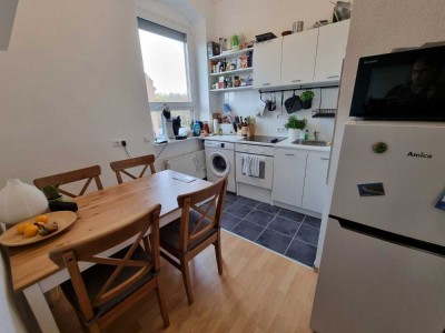 2 ZIMMER - PANORAMABLICK - NEUE KÜCHE - MÖBLIERT