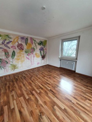 Helle 2 Zimmer Wohnung mit großem Südbalkon, 2. OG OHNE LIFT