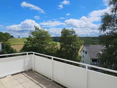 *** Single-Apartment ! Super gepflegt mit schönem Ausblick ***