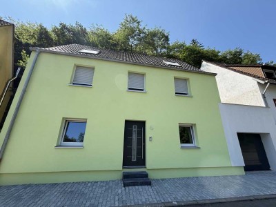 Erstbezug/Saniertes EFH in ruhiger Seitenstraße/Sackgasse