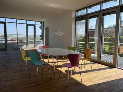 Direkter Rheinblick: Moderne, repräsentative, familienfreundliche
Doppelhaushälfte/Architektenhaus!