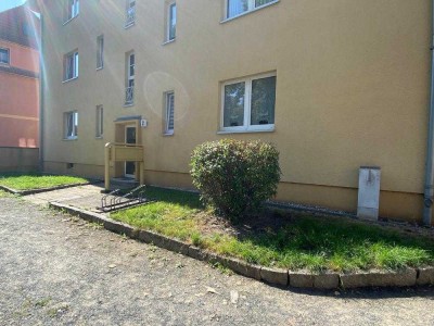 Toll geschnittene 2-Raumwohnung mit saniertem Bad - ab sofort!