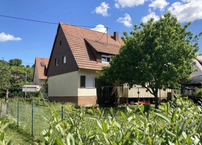 Haus (ZFH) mit Garten – perfekt für Familien oder Anleger, förderfähig & voller Möglichkeiten!