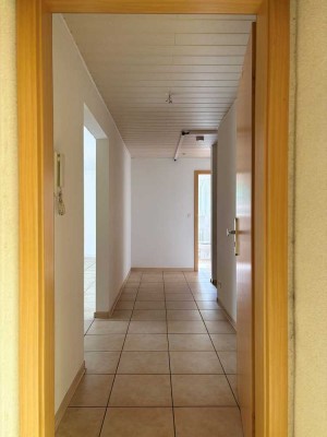 Helle 2-Zimmer-Wohnung mit großer Terrasse – mitten in Schriesheim an der Bergstraße