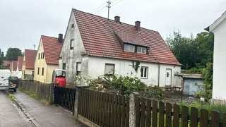 Sanierungsbedürftiges Einfamilienhaus mit großem Grundstück in zentraler Lage von Wertingen