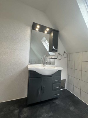 Moderne 2-Zimmer-Wohnung mit EBK & großem Badezimmer