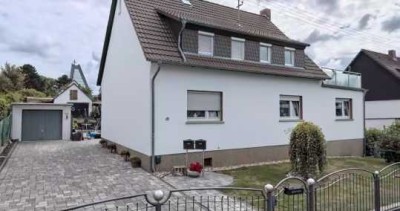 Stilvolle,  4,5-Zimmer-Hochparterre-Wohnung in Wiesbaden
