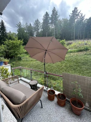 Helle 2,5-Zimmer Wohnung in Weinheim mit EBK, Balkon, Waldblick und Tiefgarage