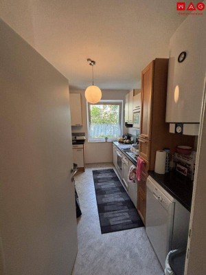 2-Raum-Wohnung mit Loggia und Dusche in Parknähe!