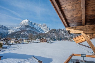 Kernsanierte Penthouse-Wohnung in sonniger Ruhelage