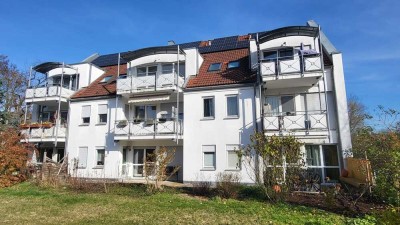 +++Langenau-OT, 
2,5-Zi.-ETW, 59,46 m² Wfl., 
Balkon, super Aussicht,
TG, sofort beziehbar+++