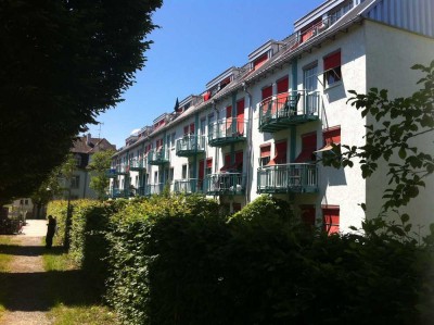 Ideale Studentenwohnung 2. OG, Balkon, TG, EBK neu (kein Makler)