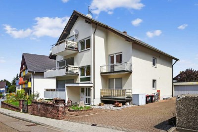 Sonnige 4 Zimmer-Wohnung mit drei Balkonen und viel Raum zur individuellen Gestaltung