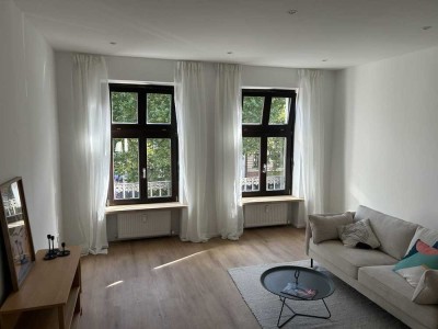 Stillvolle 2 Zimmer-Altbauwohnung - Kernsaniert in Bestlage
